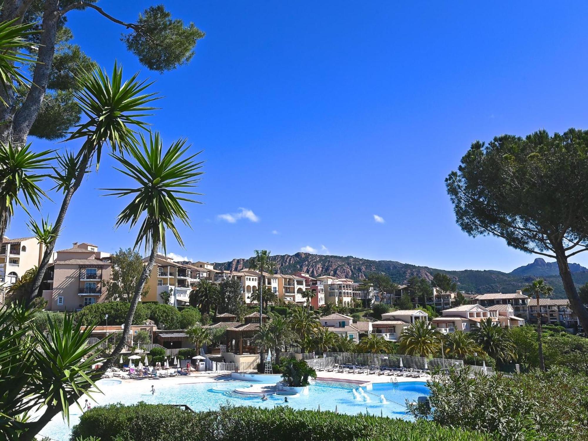 Apartment Village Cap Esterel - Le Village-52 By Interhome Сен-Рафаель Екстер'єр фото