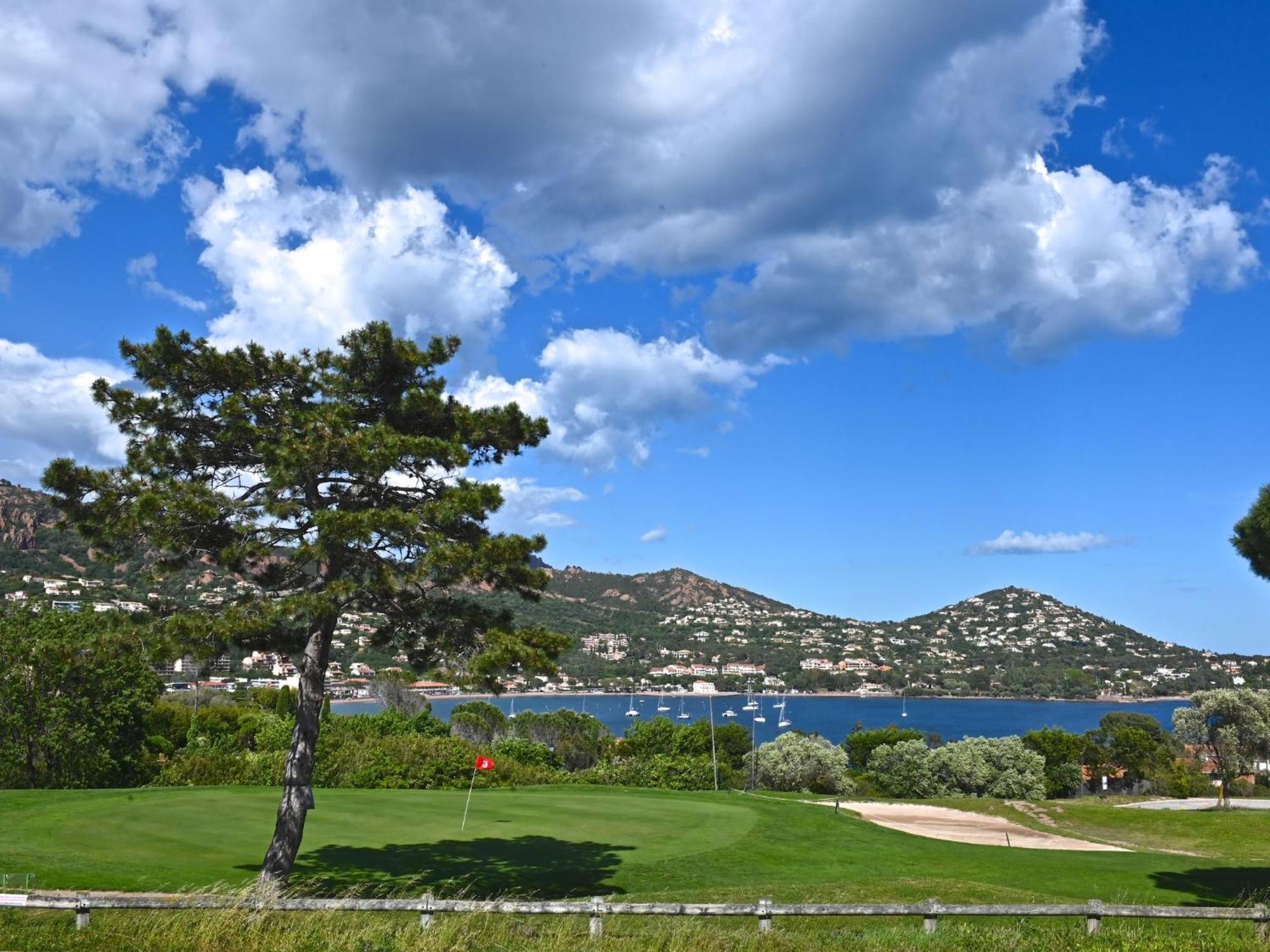 Apartment Village Cap Esterel - Le Village-52 By Interhome Сен-Рафаель Екстер'єр фото