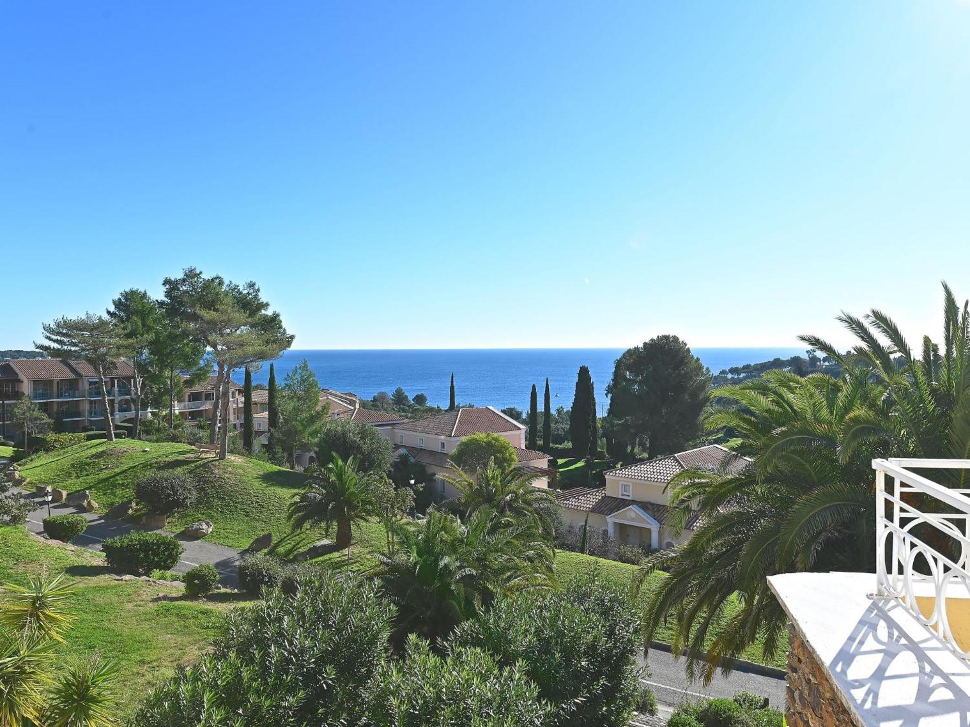 Apartment Village Cap Esterel - Le Village-52 By Interhome Сен-Рафаель Екстер'єр фото